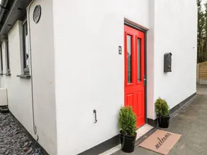 Family-oriented cottage with garden | Dogs allowed - Image 2