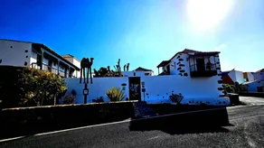 Cottage with terrace - Image 5