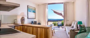 Apartment with pool, garden & BBQ | Sea view | Next to the beach - Image 3