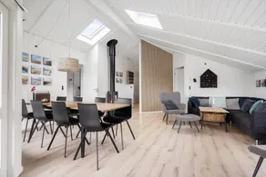 Fully equipped beautiful house with sauna, terrace & BBQ | Beach nearby | Pets are welcome - Image 2