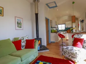 Family-friendly wonderful cottage with garden | Pet-friendly - Image 4