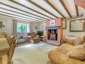 Cottage with garden & barbecue - Image 2