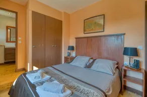 Bed and Breakfast 'Les Templiers' with Shared Pool, Shared Garden and Wi-Fi - Image 2