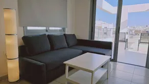 Apartment with garden & terrace | Perfect for remote work - Image 4