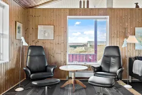 Holiday home with terrace & barbeque | Sea view - Image 3