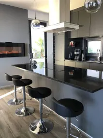 Maison conviviale et familiale avec piscine privée, barbecue et terrasse | Vue mer | Adaptée au travail à distance - Image 4