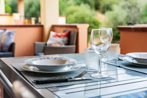Schönes Apartment mit Terrasse und Pool | Gartenblick - Image 2