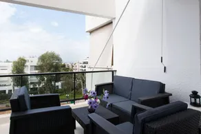Child-friendly apartment with garden | City view - Image 5