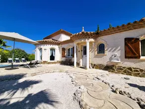 Beautiful southern villa with private pool - Image 3