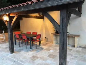 Holiday home with terrace, garden & barbecue - Image 3