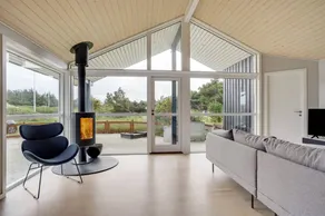 House with terrace & jacuzzi - Image 4