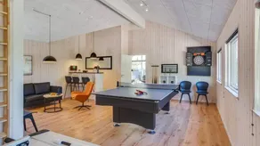 Holiday home with terrace, barbeque & pool | Pets allowed - Image 4