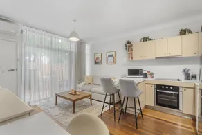 Flat with terrace | Suitable for remote work - Image 5