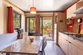 Family-friendly holiday home with garden, pool & barbeque | Mountain view | Pets are welcome - Image 3