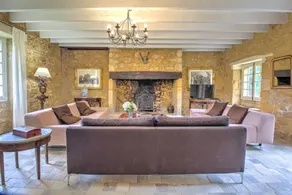 Fully equipped house with pool, barbeque & garden | Perfect for remote work - Image 3