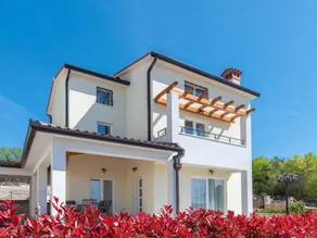 House with barbecue, private pool & terrace - Image 3
