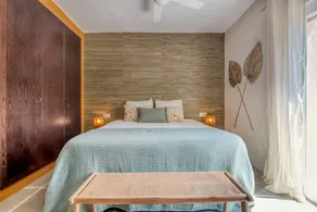Chambre privée avec terrasse, jardin et piscine | Vue jardin - Image 3