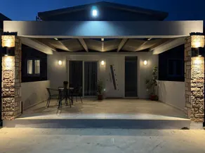Villa with terrace & garden | City view - Image 4