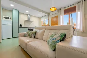 Casa vacacional con jardín, terraza y barbacoa | Vistas a la ciudad - Image 3