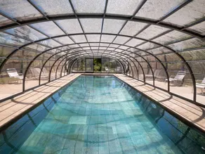 Lovely flat with heated pool, terrace & garden | Mountain view - Image 3