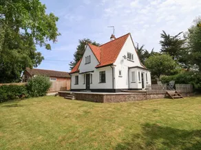 Cottage with garden | Beach view - Image 4