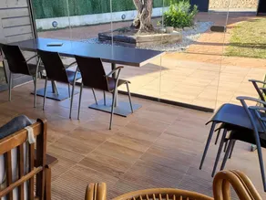 Fully equipped house with garden & private pool - Image 4