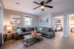 Fantastic Cottage with Fire Pit and Hot-tub in Leamington, Ontario - Image 2