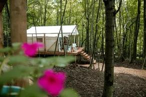 Stunning Safari Tent with Fire Pit in Hatley, Quebec - Image 2