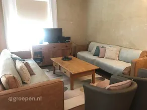 Holiday home with barbecue, garden & terrace - Image 5