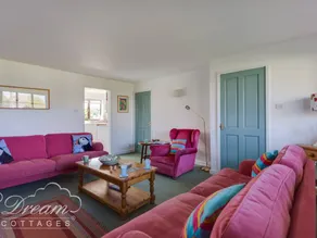 Cottage with garden - Image 5