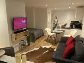 Flat | Pet-friendly - Image 3