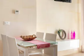 Holiday apartment with terrace - Image 5