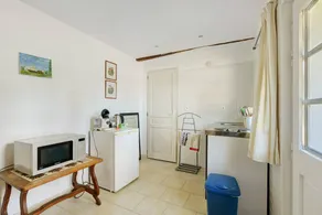 Cottage with garden | Garden view - Image 3