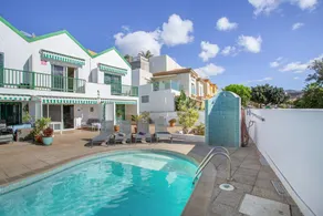 Pleasant holiday home with garden, fast internet & pool | Garden view | Good for workation - Image 2