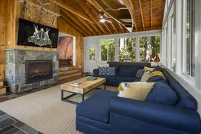 Holiday home with hot tub, sauna & barbeque | Lake view - Image 5