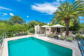 Children-friendly villa with garden, barbeque & terrace - Image 2