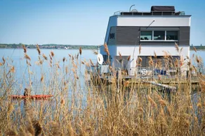 Fully equipped charming house with terrace | Close to the beach - Image 3