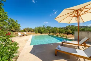 Holiday home with private pool, terrace & barbecue - Image 3