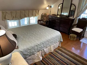 Weekend Getaway at a Bed and Breakfast by a Peaceful Lake near Milwaukee, Wisconsin - Image 4