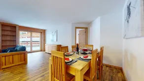 Holiday apartment with terrace & garden - Image 2