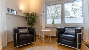 Appartement entièrement équipé avec jardin et terrasse - Image 3