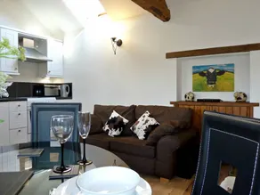 Cottage with garden - Image 5