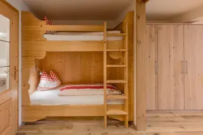Child-friendly wonderful flat with pool, sauna & terrace | Mountain view | Pets allowed - Image 3