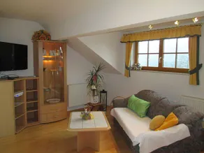 Family-oriented big flat with pool, barbecue & garden | Mountain view - Image 3