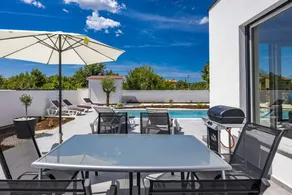 Splendida villa adatta alle famiglie con piscina privata, giardino e griglia | Accetta animali domestici - Image 3