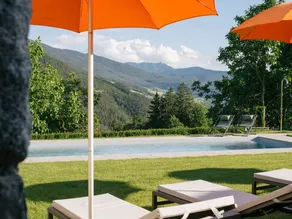 Flat with terrace & pool - Image 5