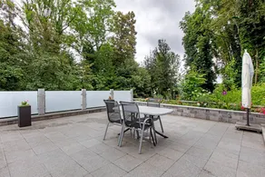 Pleasant flat with terrace | Garden view - Image 3