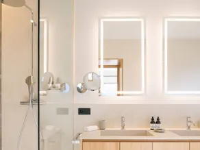 Flat with terrace & pool - Image 4