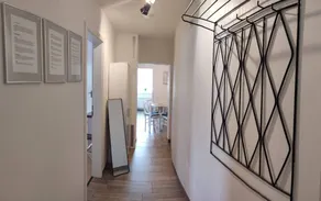 Appartamento con griglia, terrazza e giardino - Image 3