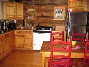 Rustic Ski Log Cabin for Six People with Outdoor Fire Pit near the Catskill Mountains - Image 4